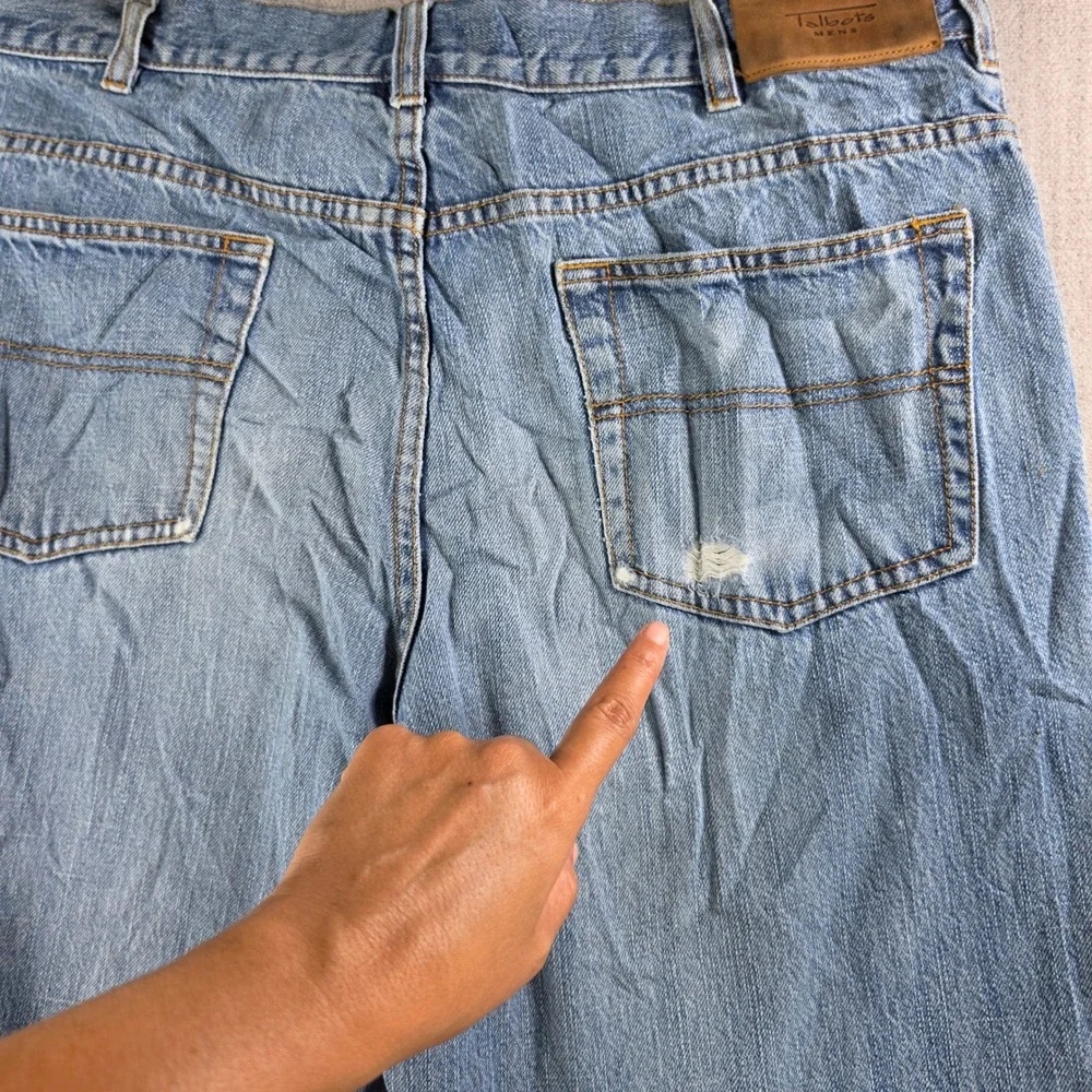Talbots Jeans Mens 36x32 Blue Light Wash Straight Leg Denim‎ Casual G01-1405